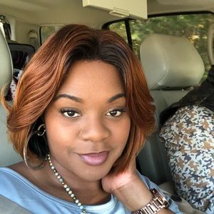 Meet your Posher, Candace